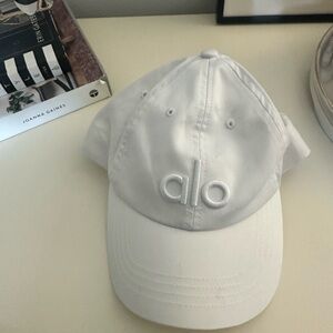 ALO Yoga Classic White Cap